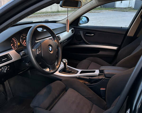 Чорний БМВ 3 Серія, об'ємом двигуна 2 л та пробігом 308 тис. км за 7500 $, фото 10 на Automoto.ua