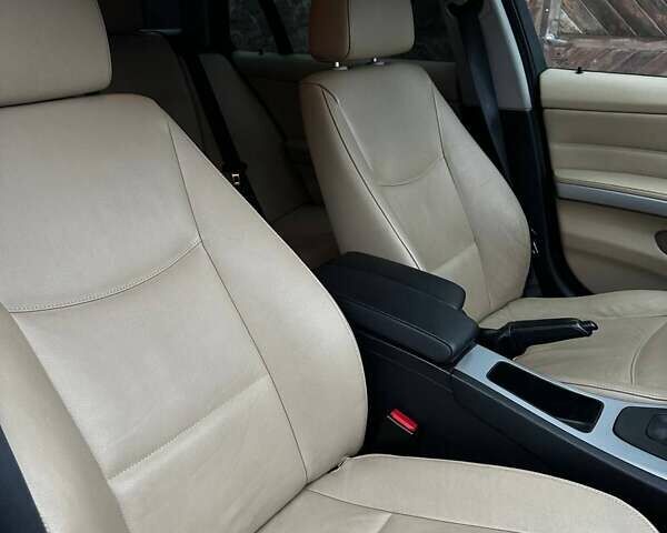 Чорний БМВ 3 Серія, об'ємом двигуна 2 л та пробігом 255 тис. км за 7600 $, фото 31 на Automoto.ua