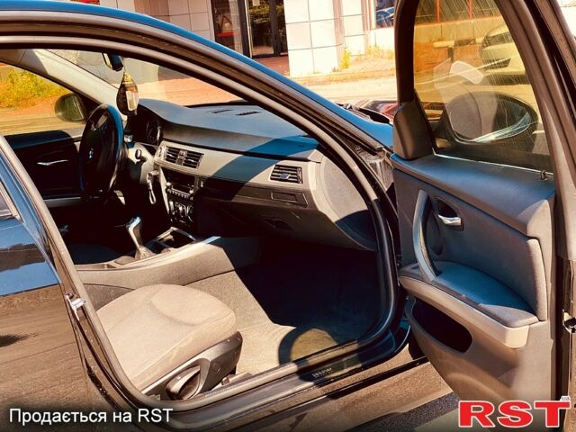 Черный БМВ 3 Серия, объемом двигателя 2 л и пробегом 231 тыс. км за 5900 $, фото 10 на Automoto.ua