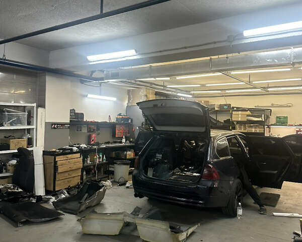 БМВ 3 Серия 2007 в Киеве на Automoto.ua Черный БМВ 3 Серия, объемом двигателя 2 л и пробегом 365 тыс. км за 9100 $, фото 51 на Automoto.ua