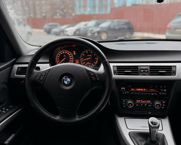 Черный БМВ 3 Серия, объемом двигателя 2 л и пробегом 350 тыс. км за 6550 $, фото 19 на Automoto.ua
