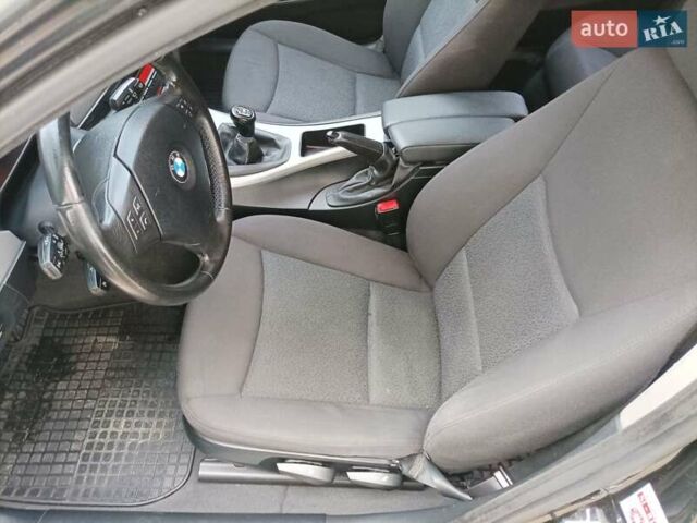 Чорний БМВ 3 Серія, об'ємом двигуна 2 л та пробігом 396 тис. км за 6850 $, фото 18 на Automoto.ua