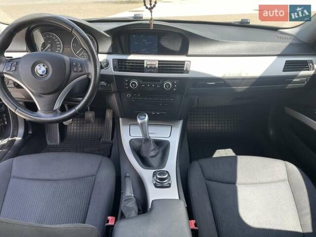 Черный БМВ 3 Серия, объемом двигателя 2 л и пробегом 305 тыс. км за 7800 $, фото 7 на Automoto.ua