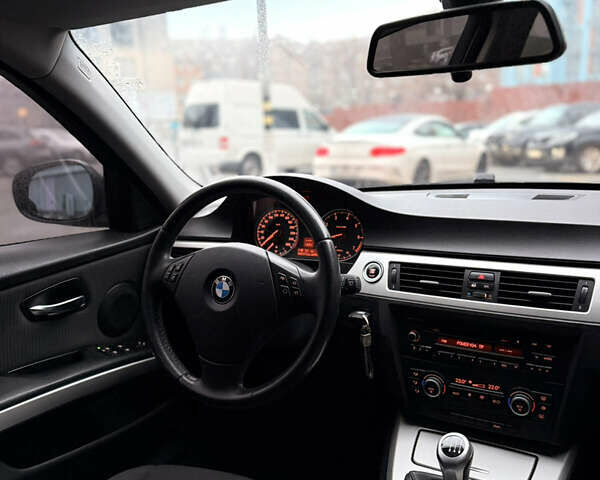 Черный БМВ 3 Серия, объемом двигателя 2 л и пробегом 350 тыс. км за 6550 $, фото 18 на Automoto.ua