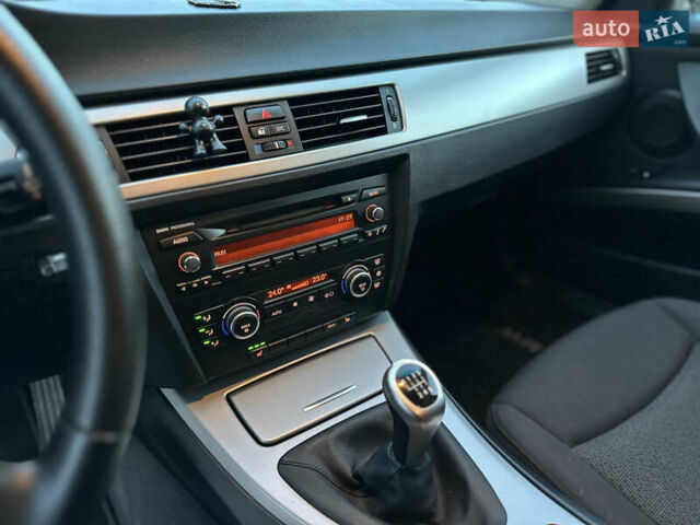 Черный БМВ 3 Серия, объемом двигателя 2 л и пробегом 329 тыс. км за 7200 $, фото 36 на Automoto.ua