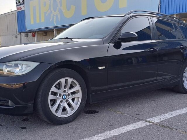 Черный БМВ 3 Серия, объемом двигателя 0 л и пробегом 252 тыс. км за 9000 $, фото 6 на Automoto.ua