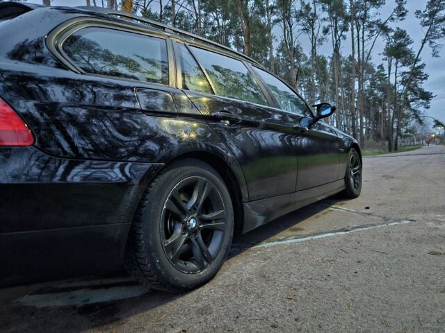 Черный БМВ 3 Серия, объемом двигателя 2 л и пробегом 320 тыс. км за 4400 $, фото 5 на Automoto.ua