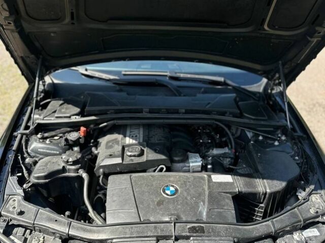 Черный БМВ 3 Серия, объемом двигателя 2 л и пробегом 260 тыс. км за 4800 $, фото 14 на Automoto.ua