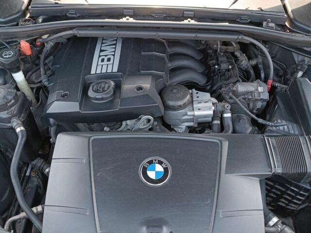 Чорний БМВ 3 Серія, об'ємом двигуна 2 л та пробігом 297 тис. км за 7800 $, фото 7 на Automoto.ua