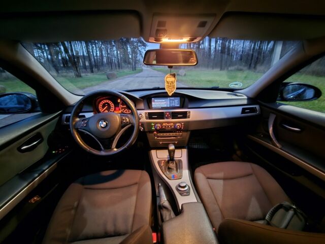 Черный БМВ 3 Серия, объемом двигателя 2 л и пробегом 320 тыс. км за 4400 $, фото 12 на Automoto.ua