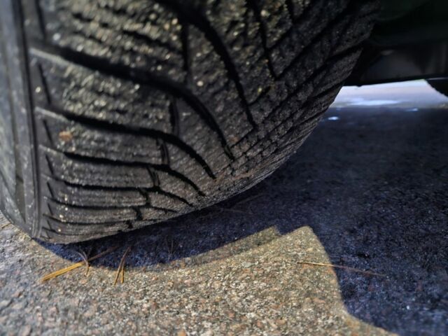 Черный БМВ 3 Серия, объемом двигателя 2 л и пробегом 320 тыс. км за 4400 $, фото 20 на Automoto.ua