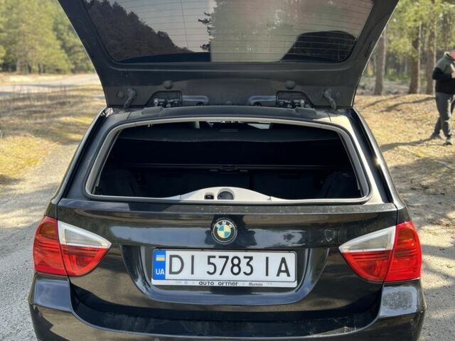 Чорний БМВ 3 Серія, об'ємом двигуна 2 л та пробігом 266 тис. км за 6999 $, фото 10 на Automoto.ua