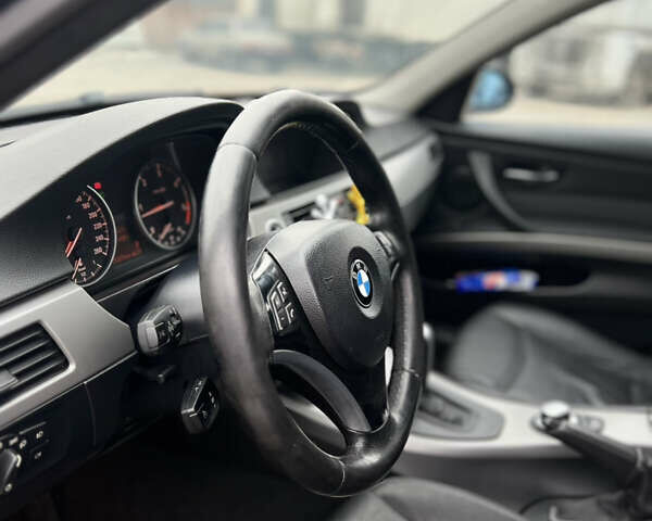 Чорний БМВ 3 Серія, об'ємом двигуна 2 л та пробігом 252 тис. км за 7699 $, фото 6 на Automoto.ua