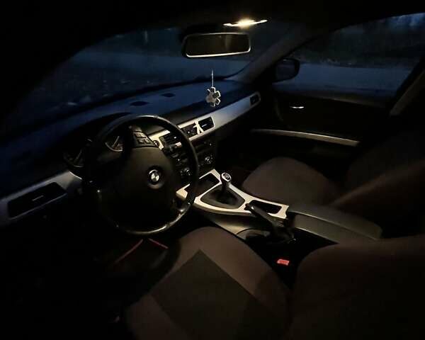 Черный БМВ 3 Серия, объемом двигателя 2 л и пробегом 244 тыс. км за 9300 $, фото 15 на Automoto.ua