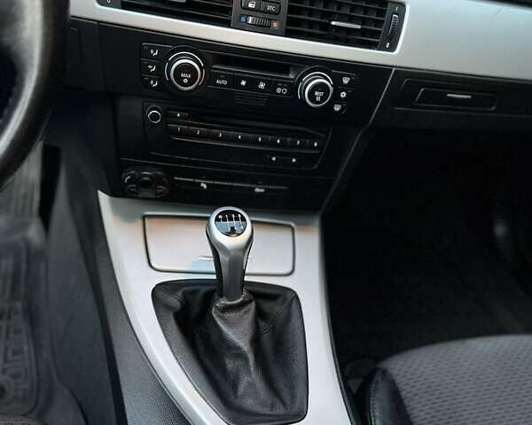 Черный БМВ 3 Серия, объемом двигателя 2 л и пробегом 266 тыс. км за 6450 $, фото 13 на Automoto.ua