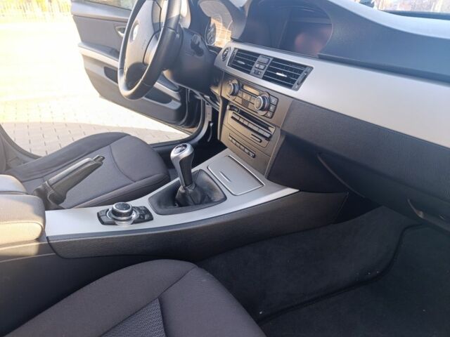 Чорний БМВ 3 Серія, об'ємом двигуна 2 л та пробігом 200 тис. км за 6700 $, фото 4 на Automoto.ua