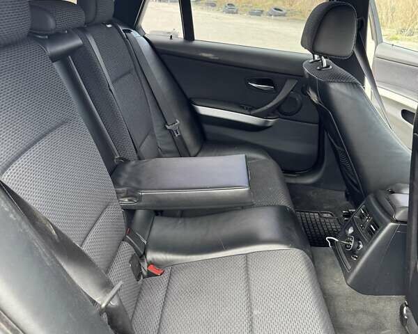 Черный БМВ 3 Серия, объемом двигателя 2 л и пробегом 400 тыс. км за 9800 $, фото 11 на Automoto.ua