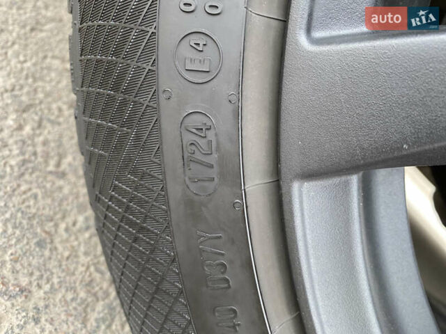 Черный БМВ 3 Серия, объемом двигателя 2 л и пробегом 419 тыс. км за 9900 $, фото 19 на Automoto.ua