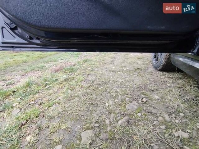 Черный БМВ 3 Серия, объемом двигателя 2 л и пробегом 308 тыс. км за 8499 $, фото 4 на Automoto.ua