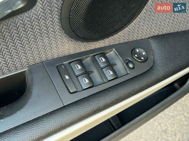 Черный БМВ 3 Серия, объемом двигателя 2 л и пробегом 215 тыс. км за 9040 $, фото 14 на Automoto.ua