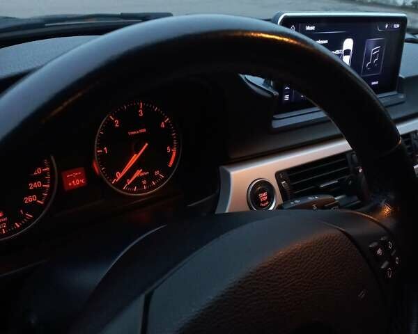 Черный БМВ 3 Серия, объемом двигателя 2 л и пробегом 217 тыс. км за 8800 $, фото 36 на Automoto.ua