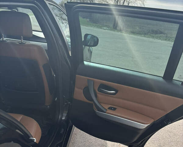 Черный БМВ 3 Серия, объемом двигателя 2 л и пробегом 364 тыс. км за 9500 $, фото 14 на Automoto.ua