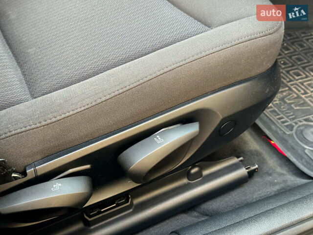 Черный БМВ 3 Серия, объемом двигателя 2 л и пробегом 215 тыс. км за 9040 $, фото 24 на Automoto.ua