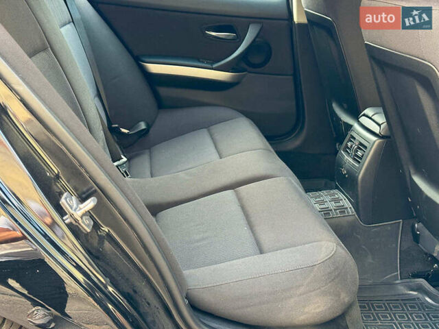 Черный БМВ 3 Серия, объемом двигателя 2 л и пробегом 215 тыс. км за 9040 $, фото 23 на Automoto.ua