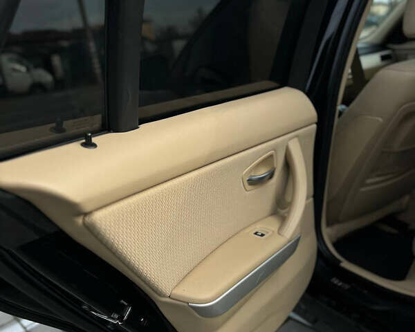 Чорний БМВ 3 Серія, об'ємом двигуна 2 л та пробігом 257 тис. км за 8500 $, фото 26 на Automoto.ua