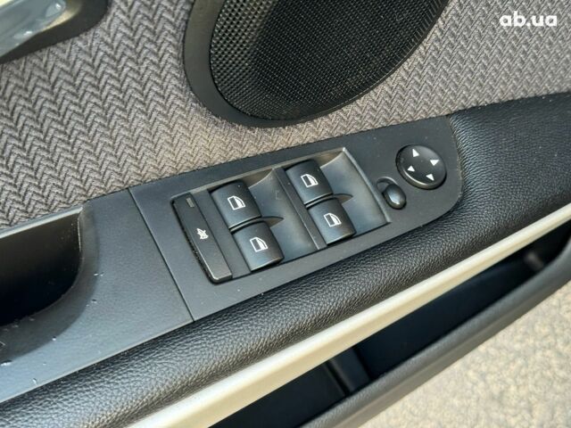 Черный БМВ 3 Серия, объемом двигателя 2 л и пробегом 215 тыс. км за 9040 $, фото 14 на Automoto.ua