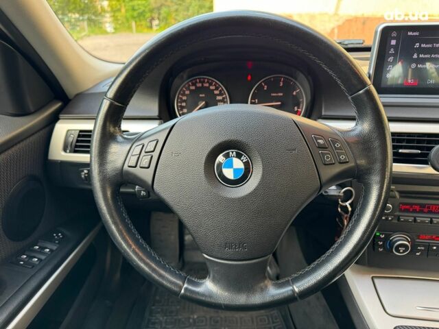 Черный БМВ 3 Серия, объемом двигателя 2 л и пробегом 215 тыс. км за 9040 $, фото 26 на Automoto.ua