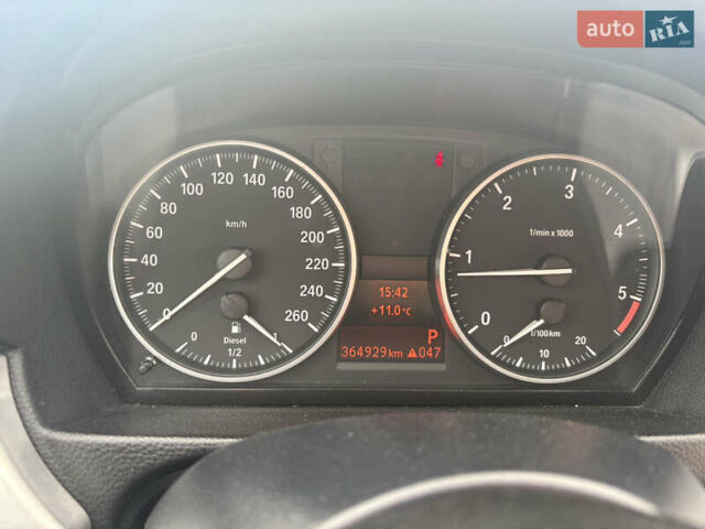 Черный БМВ 3 Серия, объемом двигателя 2 л и пробегом 364 тыс. км за 9500 $, фото 12 на Automoto.ua