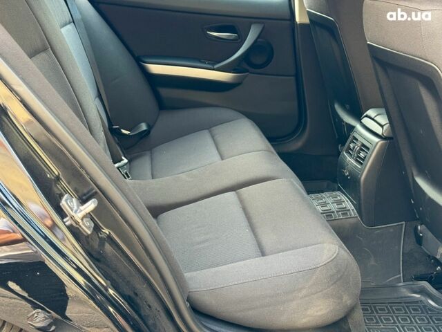 Черный БМВ 3 Серия, объемом двигателя 2 л и пробегом 215 тыс. км за 9040 $, фото 22 на Automoto.ua