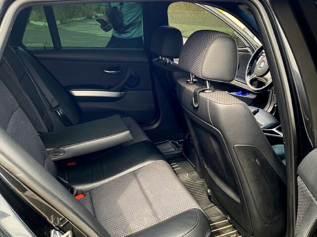 Черный БМВ 3 Серия, объемом двигателя 2 л и пробегом 225 тыс. км за 7200 $, фото 8 на Automoto.ua