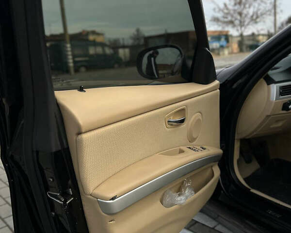 Чорний БМВ 3 Серія, об'ємом двигуна 2 л та пробігом 257 тис. км за 8500 $, фото 20 на Automoto.ua