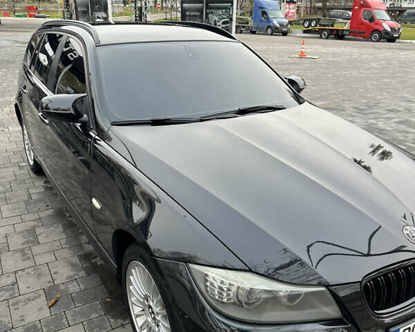 Черный БМВ 3 Серия, объемом двигателя 2 л и пробегом 325 тыс. км за 8000 $, фото 7 на Automoto.ua