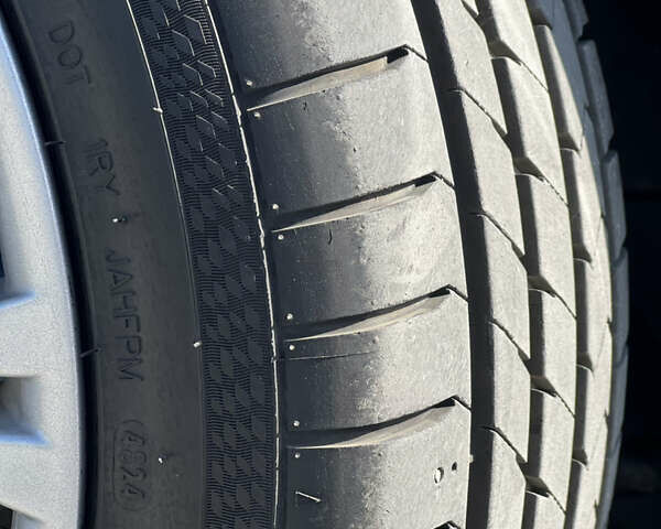 Чорний БМВ 3 Серія, об'ємом двигуна 2 л та пробігом 281 тис. км за 9400 $, фото 4 на Automoto.ua