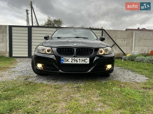 БМВ 3 Серия 2011 в Березно на Automoto.ua Черный БМВ 3 Серия, объемом двигателя 2 л и пробегом 290 тыс. км за 8000 $, фото 2 на Automoto.ua