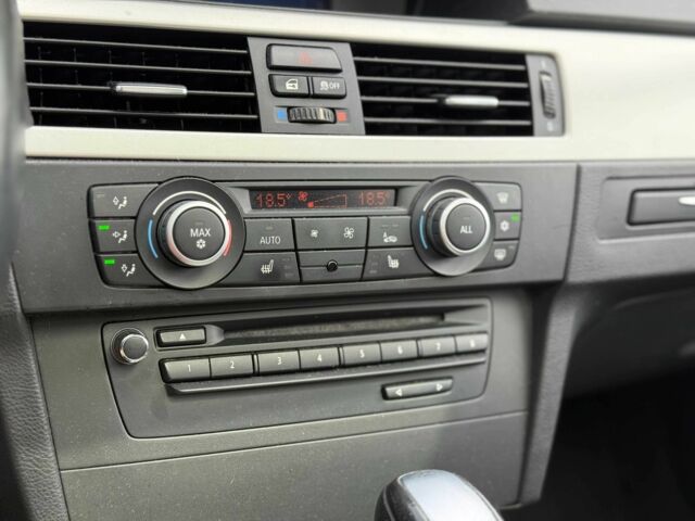 Черный БМВ 3 Серия, объемом двигателя 2 л и пробегом 320 тыс. км за 5900 $, фото 7 на Automoto.ua