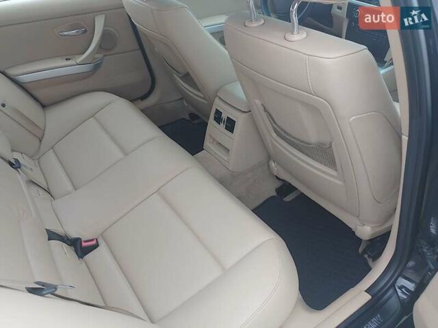 Черный БМВ 3 Серия, объемом двигателя 2 л и пробегом 388 тыс. км за 8799 $, фото 9 на Automoto.ua