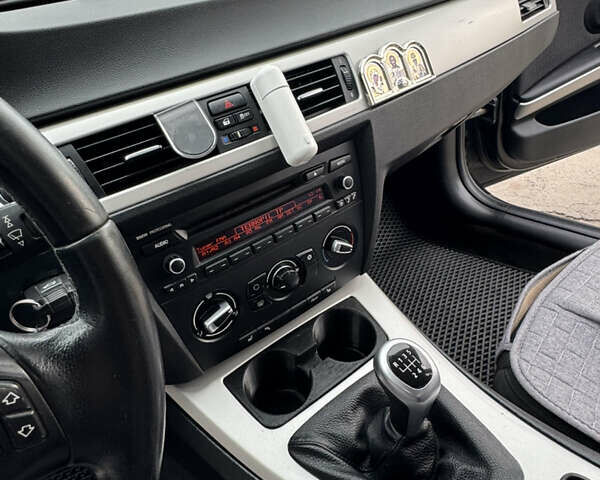 Черный БМВ 3 Серия, объемом двигателя 2 л и пробегом 267 тыс. км за 7899 $, фото 28 на Automoto.ua