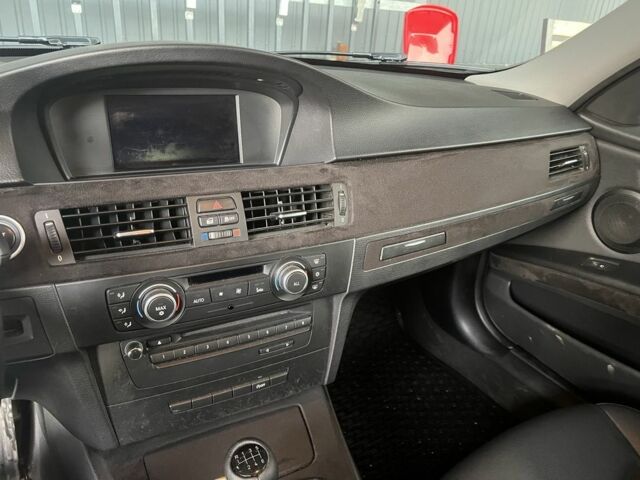 Чорний БМВ 3 Серія, об'ємом двигуна 2 л та пробігом 276 тис. км за 8500 $, фото 20 на Automoto.ua