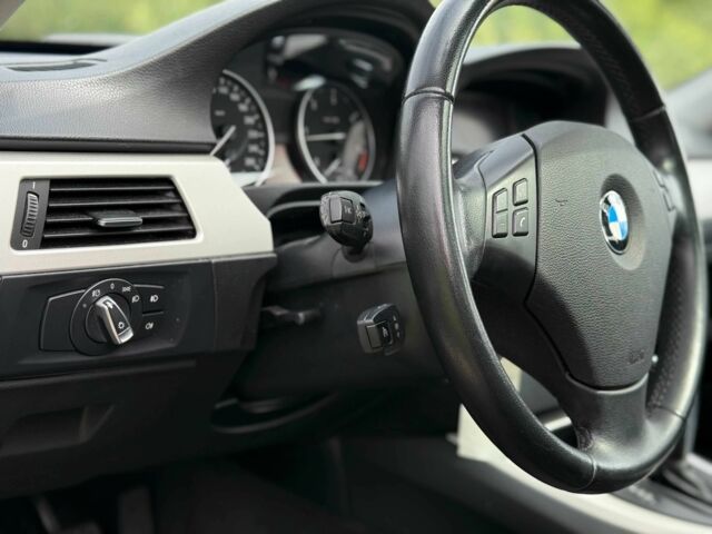 Черный БМВ 3 Серия, объемом двигателя 2 л и пробегом 320 тыс. км за 5900 $, фото 3 на Automoto.ua