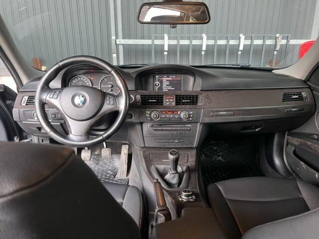 Чорний БМВ 3 Серія, об'ємом двигуна 2 л та пробігом 276 тис. км за 8500 $, фото 17 на Automoto.ua