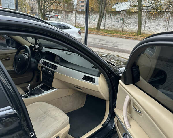 Черный БМВ 3 Серия, объемом двигателя 2 л и пробегом 325 тыс. км за 8000 $, фото 13 на Automoto.ua