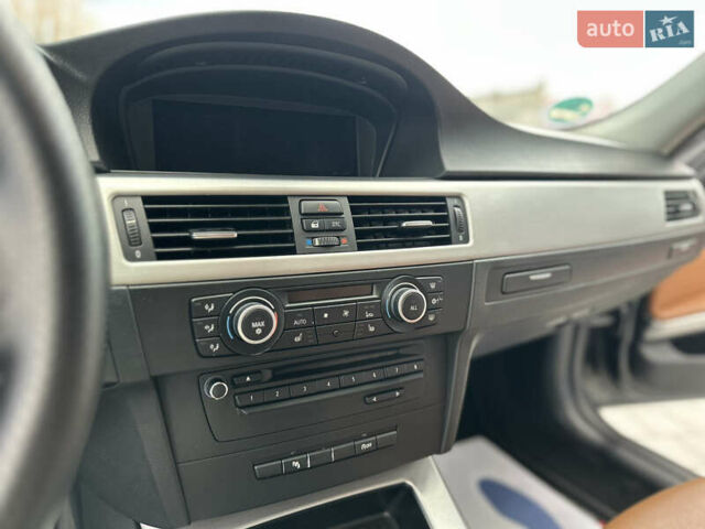 БМВ 3 Серия 2011 в Ивано-Франковске на Automoto.ua Черный БМВ 3 Серия, объемом двигателя 2 л и пробегом 269 тыс. км за 10450 $, фото 32 на Automoto.ua