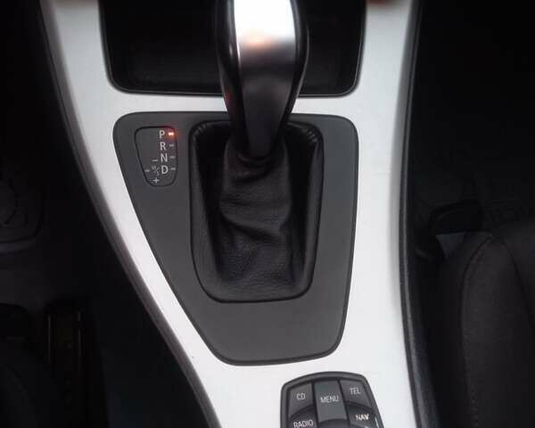 Черный БМВ 3 Серия, объемом двигателя 2 л и пробегом 250 тыс. км за 11000 $, фото 9 на Automoto.ua