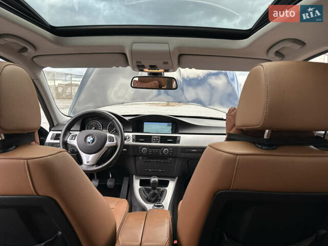 БМВ 3 Серия 2011 в Ивано-Франковске на Automoto.ua Черный БМВ 3 Серия, объемом двигателя 2 л и пробегом 269 тыс. км за 10450 $, фото 9 на Automoto.ua