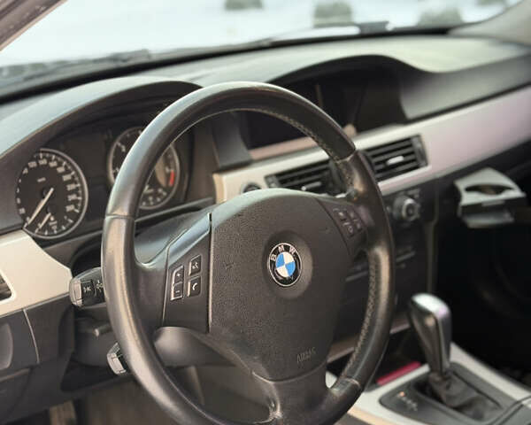 Чорний БМВ 3 Серія, об'ємом двигуна 2 л та пробігом 320 тис. км за 9000 $, фото 5 на Automoto.ua