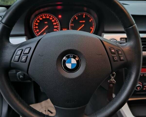 Черный БМВ 3 Серия, объемом двигателя 2 л и пробегом 268 тыс. км за 9200 $, фото 13 на Automoto.ua